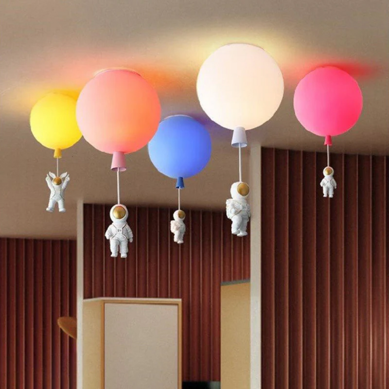Trendy Maan/Astronaut Kinderkamer LED Plafondlamp - CosmoGlow