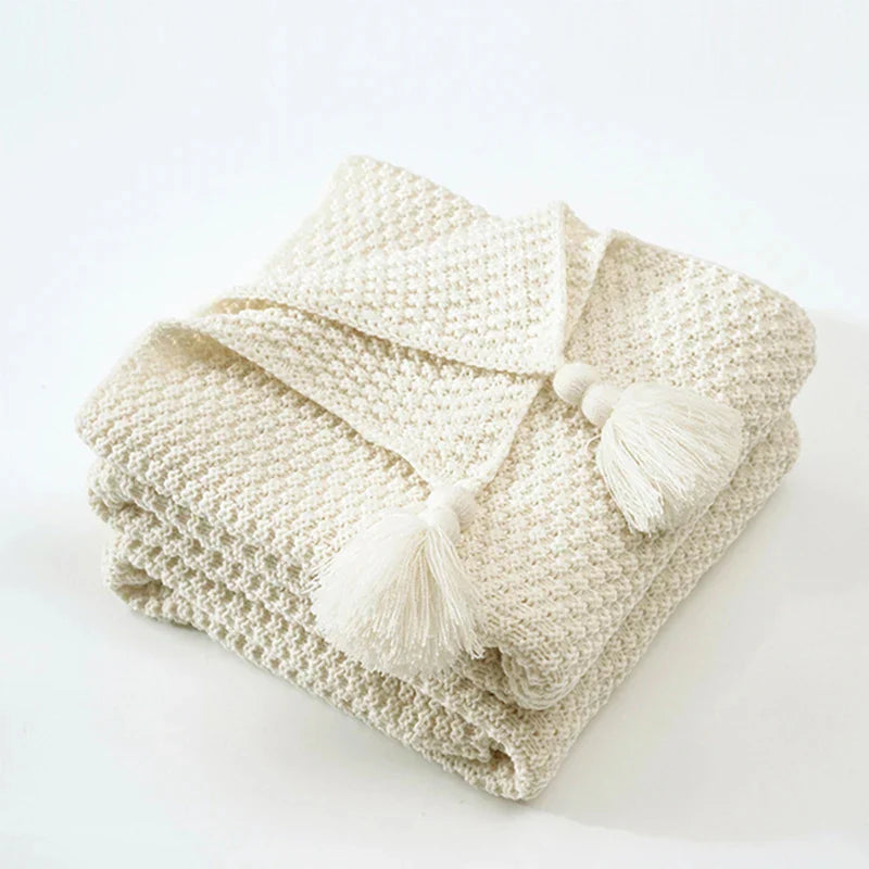 Gebreide Woldeken met Kwasten - NordicCozy