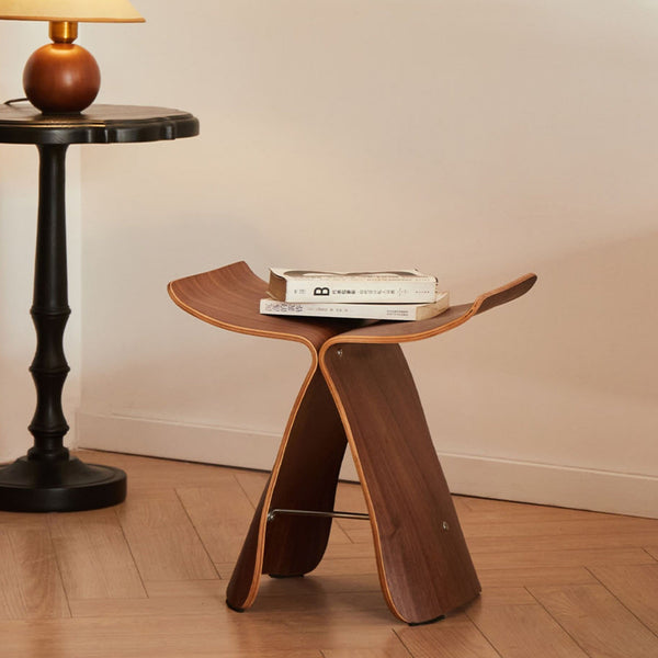 Elegante Vlinderkruk – Tijdloos Design voor Woonkamer en Entree