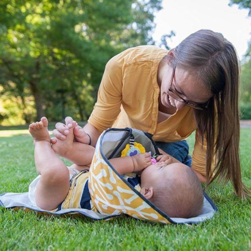 3-in-1 Verschoonmat voor baby's met Speelgoedbevestiging – VerschoonPlus (1 kopen, 1 gratis)