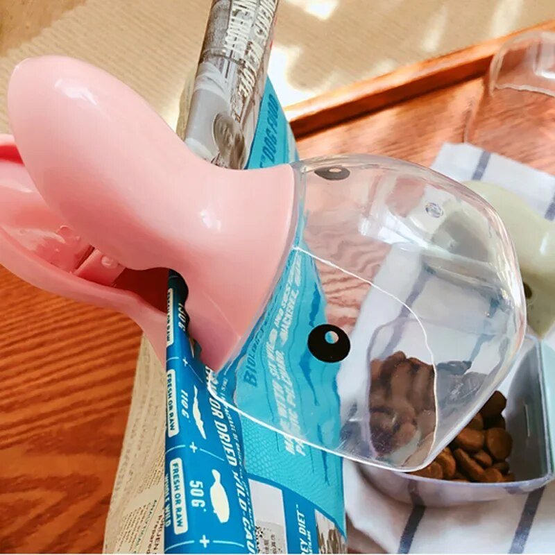 NiftyScoop | Houd dierenvoeding vers en serveer met gemak met deze schepclip!