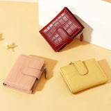 Cobble Wallet | Stap uit in stijl met deze trendy korte portemonnee met stenen patroon!