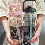 2L DRAAGBARE WATERFLES MET RIESTRAAL EN TIJDMARKERING VOOR SPORT & FITNESS