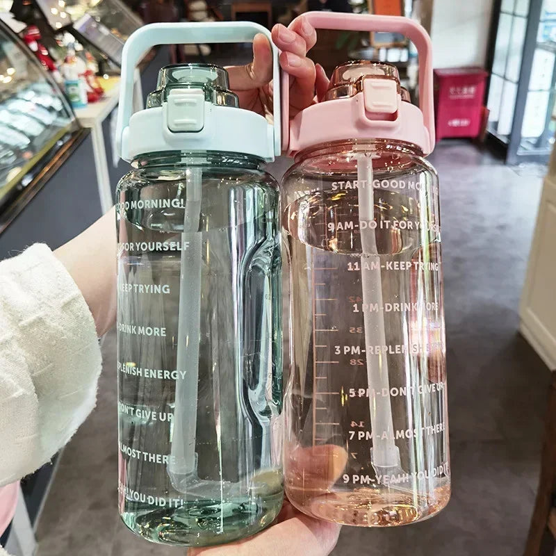 2L DRAAGBARE WATERFLES MET RIESTRAAL EN TIJDMARKERING VOOR SPORT & FITNESS