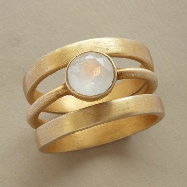 Vintage Gouden Ring met Ingebedde Maansteen - Noctis