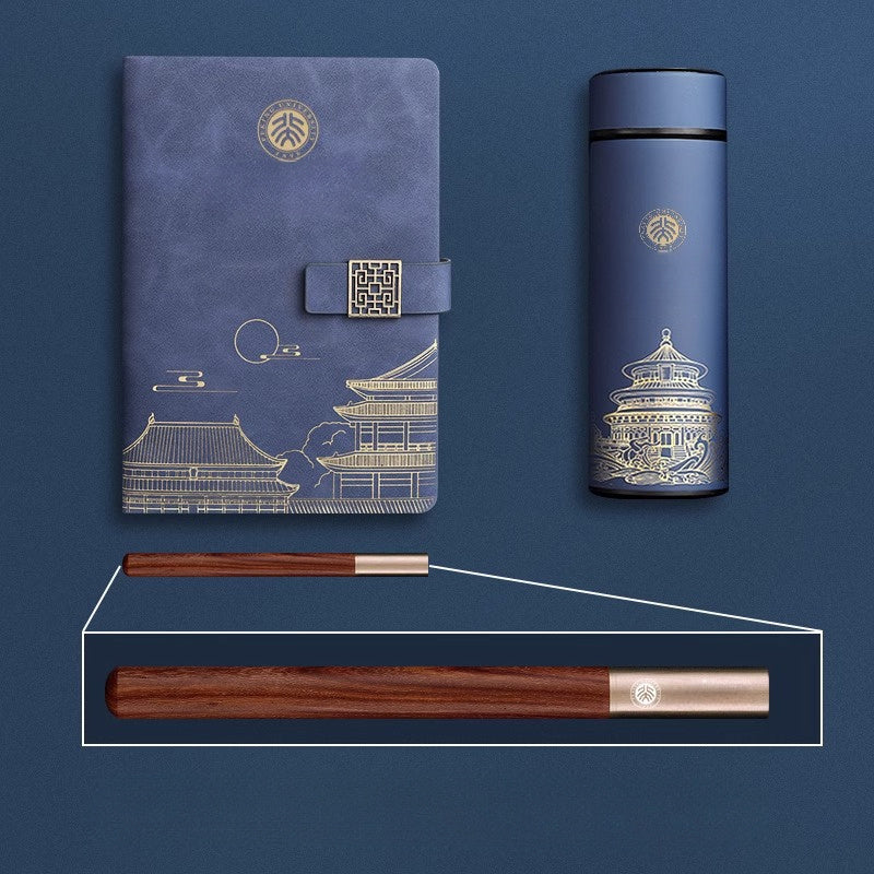 Exclusieve Geschenkset Verboden Stad – Notitieboek, Thermosfles en Pen in Luxe Doos