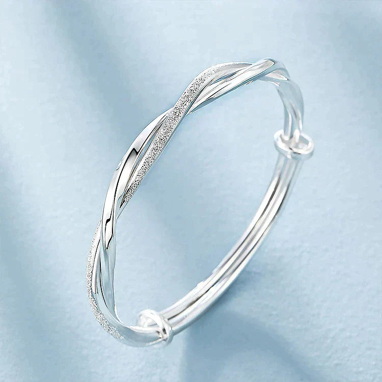 Gedraaide Zilveren Armband - Elegant en Verstelbaar Ontwerp