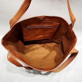 Elegante Leren Tas met Luxe en Vlekbestendige Binnenkant