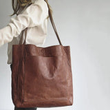 Elegante Leren Tas met Luxe en Vlekbestendige Binnenkant