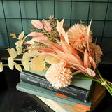 Kunstbloemen Boeket – Geschikt voor Bruiloften en Seizoensgebonden Decoratie