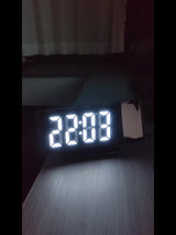 Digitale Projectie Wekker – LED Display en Snoozefunctie met Verstelbare Helderheid