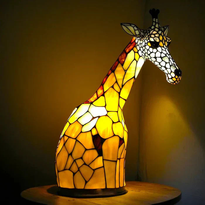 Vibrante Glas-in-lood Dierlampen – Artistieke Tafeldecoratie