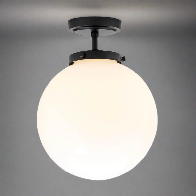 Luxe Bolvormige Plafondlamp – LumiSphere