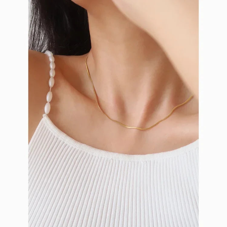 Stijlvolle Slanke Slangenketting – Isis