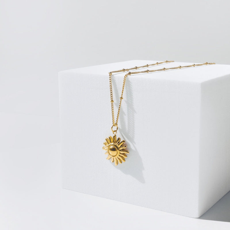 Halsketting met Zonnehanger – Solara