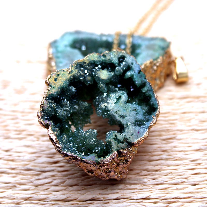 Natuurlijke Kristallen Geode Hanger – Gaia
