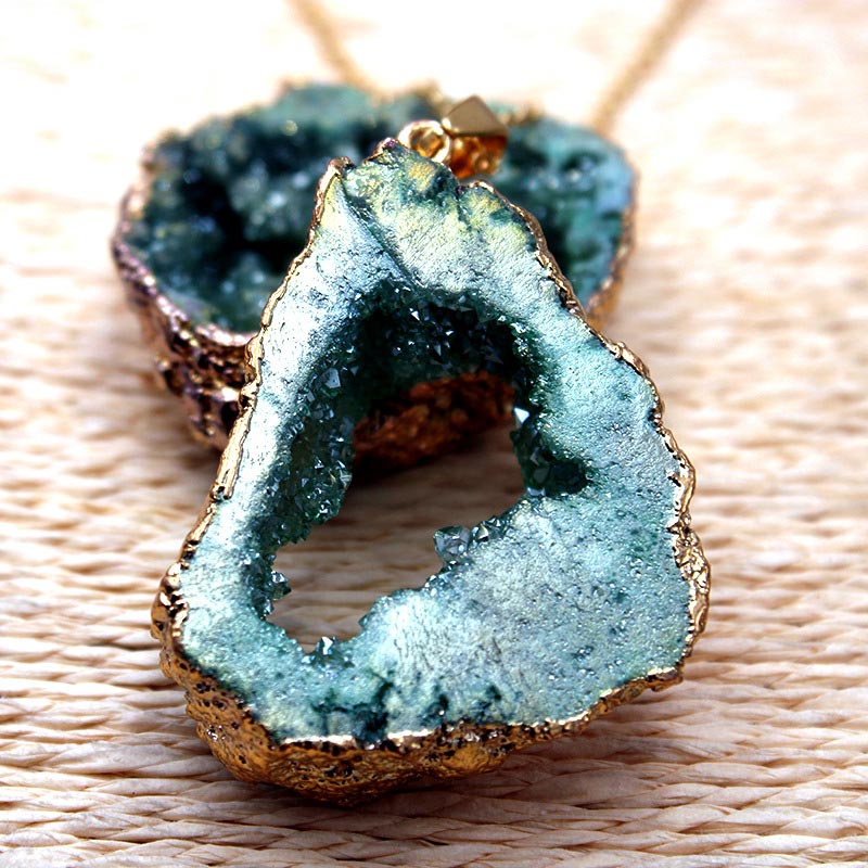 Natuurlijke Kristallen Geode Hanger – Gaia