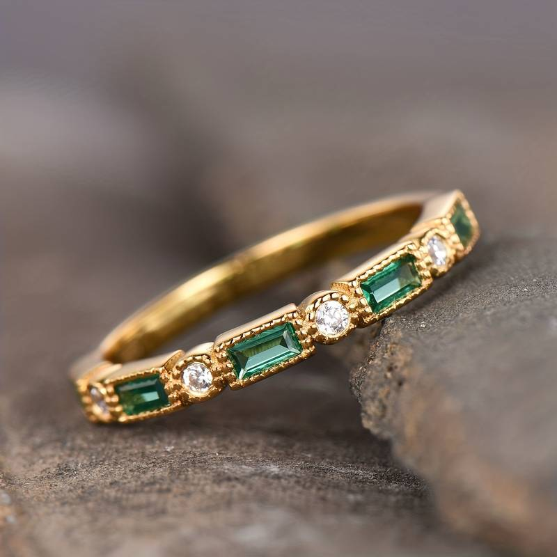 Vintage Goldring met Groene Zirkonia - Zarina