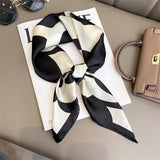 Faiha Zijde Sjaal | Luxe & Elegantie | Ruitenpatroon