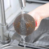 SteelScrub | Verbeter je schoonmaakspelletje met de precisie en kracht van staalwol!
