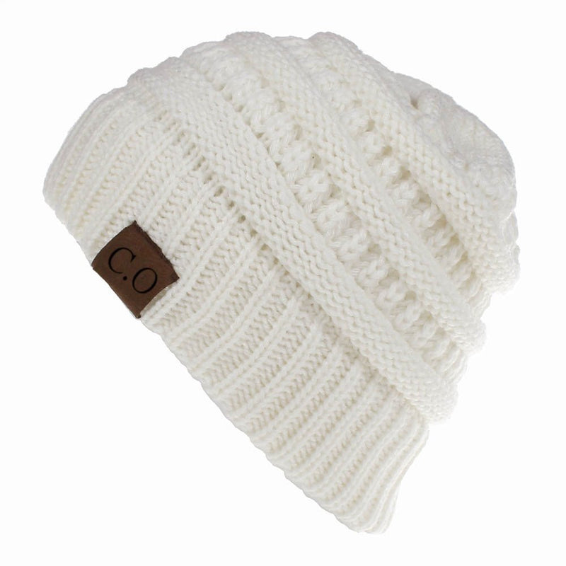 ChillChic | Blijf Chic en Knus met een Ponytail-vriendelijke Beanie!